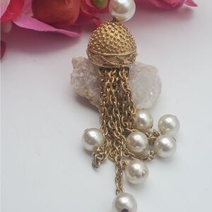 Cathedral chandelier drop‎ tassel pearl dome necklace pendant high end piece